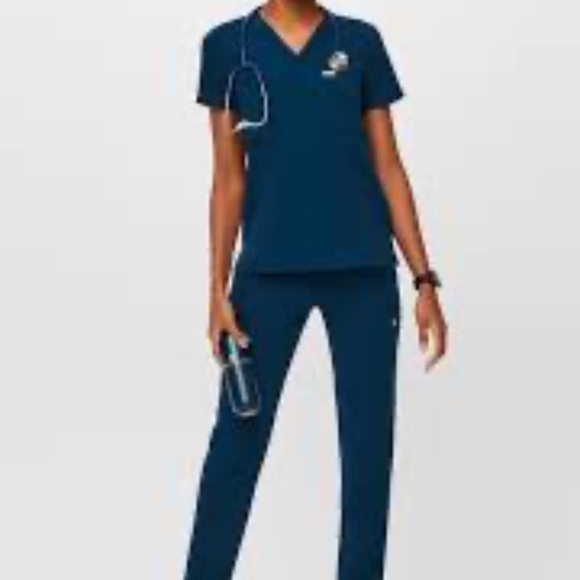 Figs Scrubs Deep Reef XXS Catarina top and XXS Yola pants - Picture 1 of 8